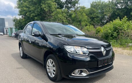Renault Logan II, 2017 год, 820 000 рублей, 2 фотография