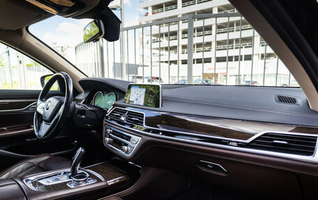 BMW 7 серия, 2016 год, 2 999 000 рублей, 11 фотография