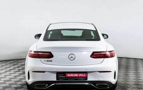 Mercedes-Benz E-Класс, 2017 год, 4 050 000 рублей, 6 фотография