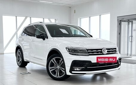 Volkswagen Tiguan II, 2018 год, 2 880 000 рублей, 3 фотография