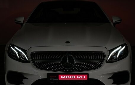 Mercedes-Benz E-Класс, 2017 год, 4 050 000 рублей, 25 фотография