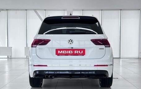 Volkswagen Tiguan II, 2018 год, 2 880 000 рублей, 8 фотография