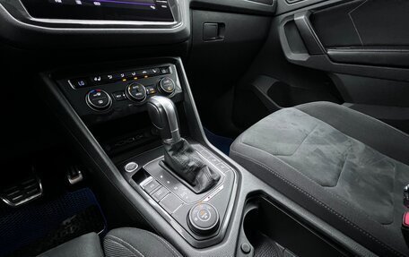 Volkswagen Tiguan II, 2018 год, 2 880 000 рублей, 30 фотография