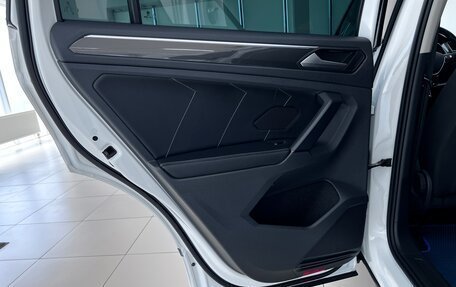 Volkswagen Tiguan II, 2018 год, 2 880 000 рублей, 38 фотография