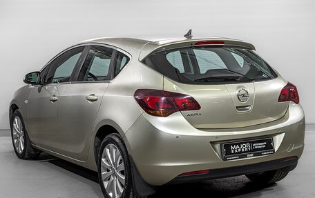 Opel Astra J, 2011 год, 850 000 рублей, 7 фотография