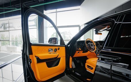 Rolls-Royce Cullinan, 2025 год, 79 900 000 рублей, 15 фотография