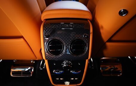 Rolls-Royce Cullinan, 2025 год, 79 900 000 рублей, 26 фотография