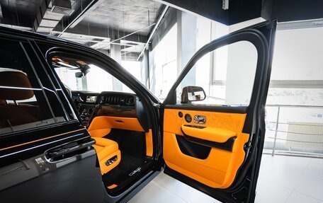 Rolls-Royce Cullinan, 2025 год, 79 900 000 рублей, 35 фотография