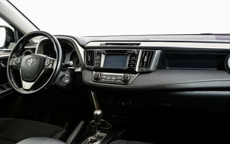 Toyota RAV4, 2016 год, 1 999 000 рублей, 9 фотография