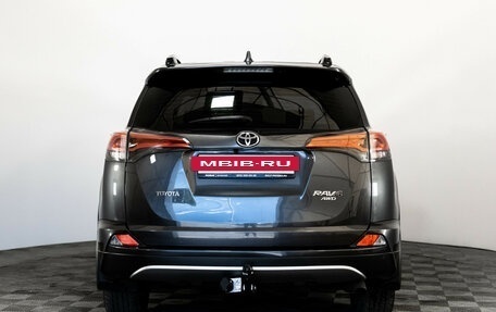 Toyota RAV4, 2016 год, 1 999 000 рублей, 6 фотография