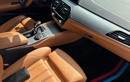 BMW 5 серия, 2019 год, 4 650 000 рублей, 19 фотография