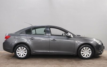 Chevrolet Cruze II, 2011 год, 715 000 рублей, 4 фотография