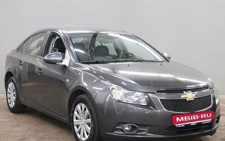 Chevrolet Cruze II, 2011 год, 715 000 рублей, 3 фотография