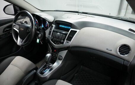 Chevrolet Cruze II, 2011 год, 715 000 рублей, 11 фотография