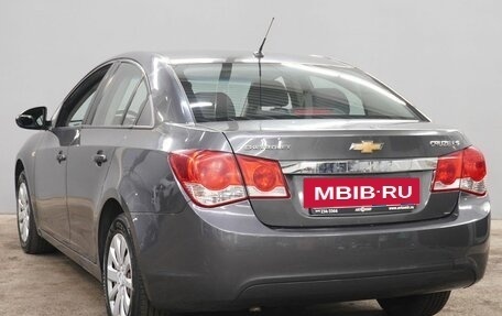 Chevrolet Cruze II, 2011 год, 715 000 рублей, 7 фотография