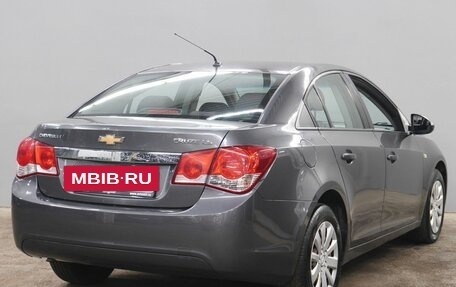 Chevrolet Cruze II, 2011 год, 715 000 рублей, 5 фотография