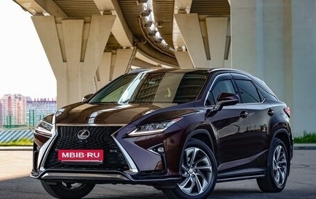Lexus RX IV рестайлинг, 2017 год, 4 890 000 рублей, 2 фотография