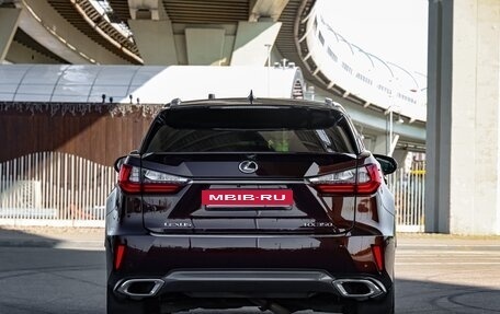Lexus RX IV рестайлинг, 2017 год, 4 890 000 рублей, 8 фотография
