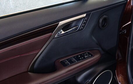 Lexus RX IV рестайлинг, 2017 год, 4 890 000 рублей, 30 фотография
