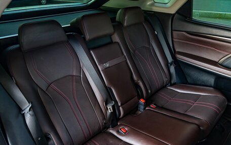 Lexus RX IV рестайлинг, 2017 год, 4 890 000 рублей, 29 фотография