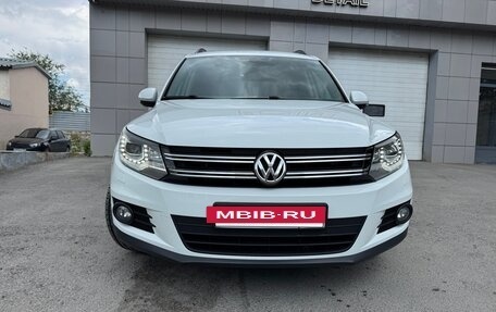 Volkswagen Tiguan I, 2015 год, 1 570 000 рублей, 2 фотография
