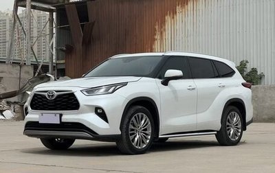 Toyota Highlander, 2022 год, 3 350 000 рублей, 1 фотография