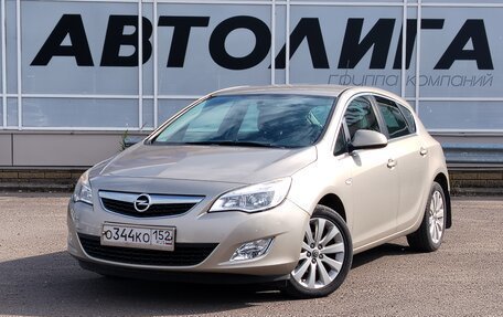 Opel Astra J, 2012 год, 728 000 рублей, 1 фотография