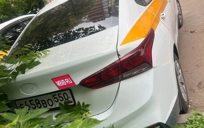 Hyundai Solaris II рестайлинг, 2018 год, 800 000 рублей, 1 фотография