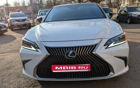 Lexus ES VII, 2019 год, 5 100 000 рублей, 1 фотография