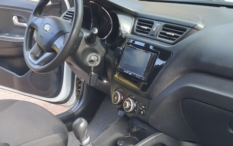 KIA Rio III рестайлинг, 2013 год, 670 000 рублей, 9 фотография