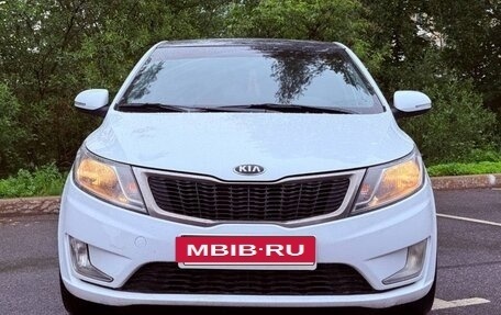 KIA Rio III рестайлинг, 2013 год, 670 000 рублей, 2 фотография