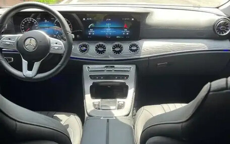 Mercedes-Benz CLS, 2021 год, 4 335 000 рублей, 2 фотография