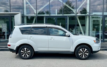 Mitsubishi Outlander III рестайлинг 3, 2011 год, 920 000 рублей, 4 фотография