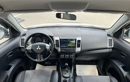 Mitsubishi Outlander III рестайлинг 3, 2011 год, 920 000 рублей, 11 фотография