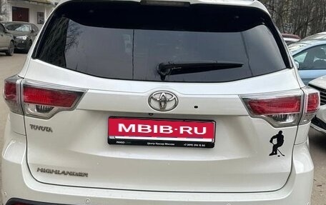 Toyota Highlander III, 2014 год, 3 300 000 рублей, 13 фотография