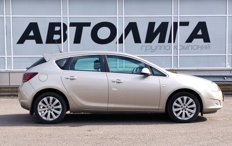 Opel Astra J, 2012 год, 728 000 рублей, 3 фотография