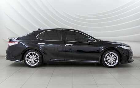 Toyota Camry, 2018 год, 2 948 000 рублей, 8 фотография