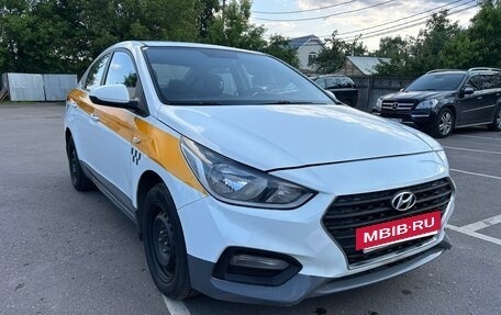 Hyundai Solaris II рестайлинг, 2018 год, 875 000 рублей, 9 фотография