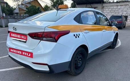 Hyundai Solaris II рестайлинг, 2018 год, 875 000 рублей, 8 фотография