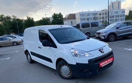 Peugeot Partner II рестайлинг 2, 2011 год, 470 000 рублей, 2 фотография