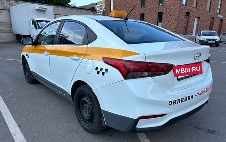 Hyundai Solaris II рестайлинг, 2018 год, 875 000 рублей, 7 фотография