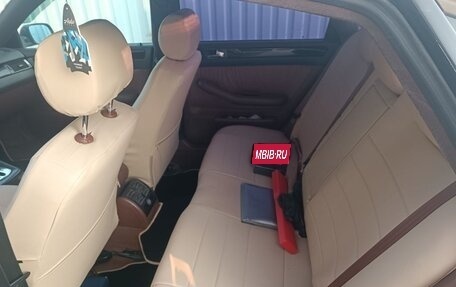 Audi A6, 1997 год, 390 000 рублей, 23 фотография