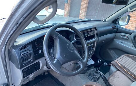 Toyota Land Cruiser 100 рестайлинг 2, 2004 год, 1 800 000 рублей, 6 фотография