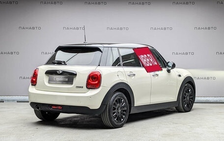 MINI Hatch, 2017 год, 1 399 000 рублей, 2 фотография