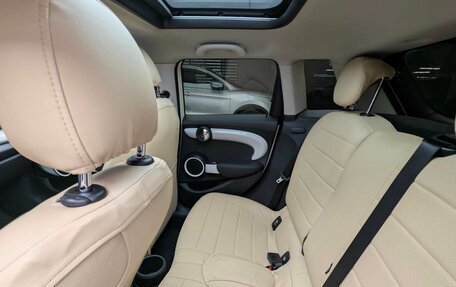 MINI Hatch, 2017 год, 1 399 000 рублей, 13 фотография