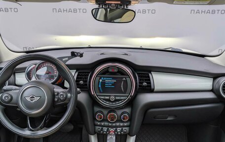 MINI Hatch, 2017 год, 1 399 000 рублей, 16 фотография
