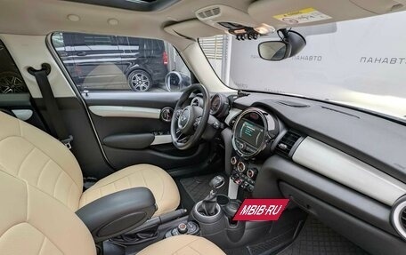 MINI Hatch, 2017 год, 1 399 000 рублей, 14 фотография