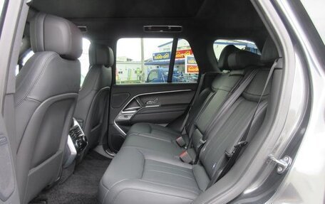 Land Rover Range Rover IV рестайлинг, 2024 год, 19 735 000 рублей, 9 фотография