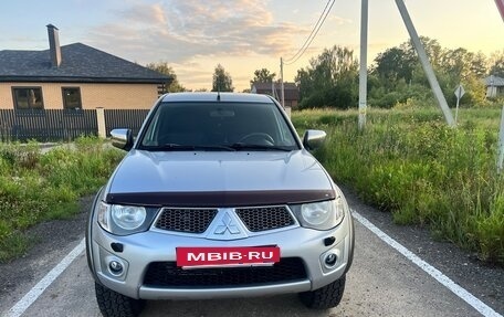 Mitsubishi L200 IV рестайлинг, 2012 год, 1 750 000 рублей, 6 фотография