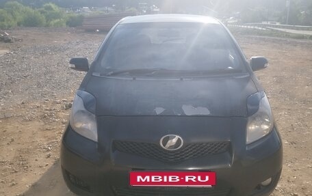 Toyota Vitz, 2009 год, 500 000 рублей, 2 фотография